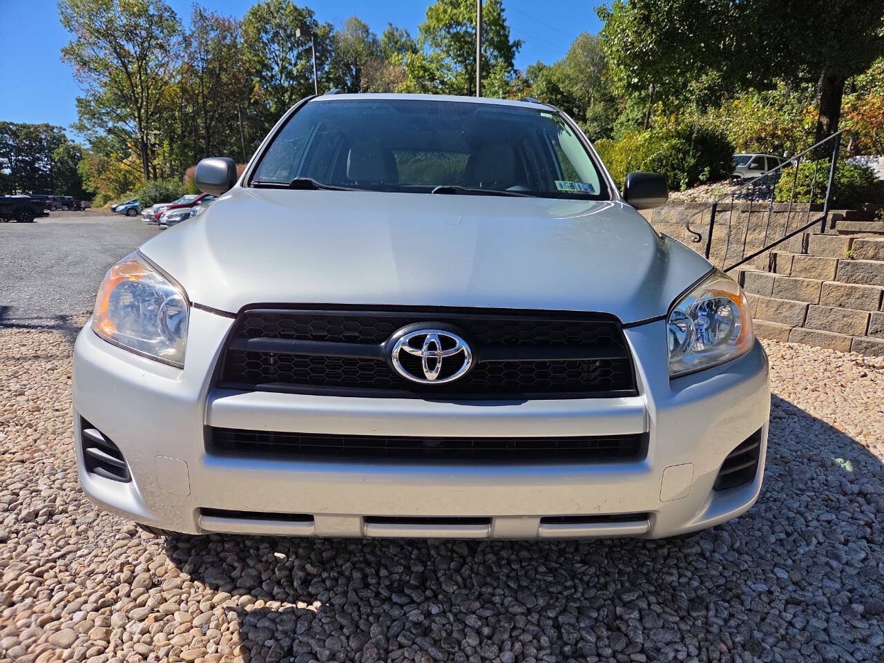 Used 2012 Toyota RAV4 4WD w/ Value Pkg image 2