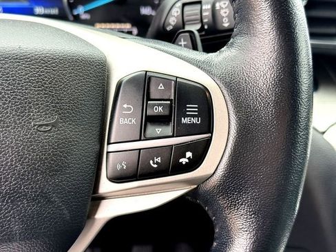 Used 2021 Ford Explorer XLT w/ Equipment Group 202A image 12