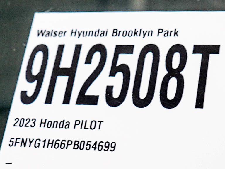 Used 2023 Honda Pilot TrailSport image 31