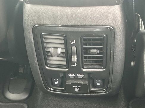 Used 2020 Jeep Grand Cherokee High Altitude image 15