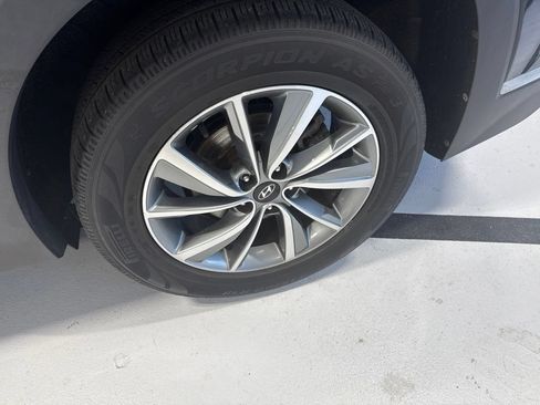 Used 2020 Hyundai Santa Fe SEL w/ Convenience Package FWD image 16