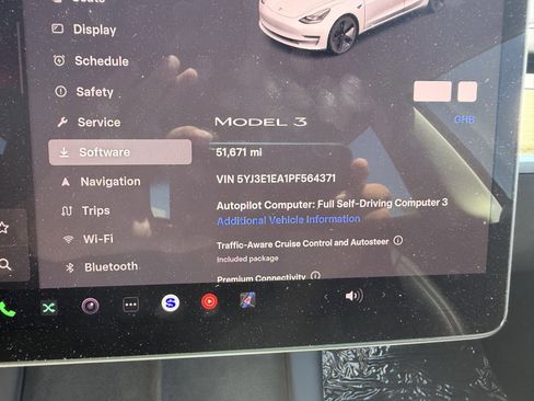 Used 2023 Tesla Model 3 Standard Range RWD image 28