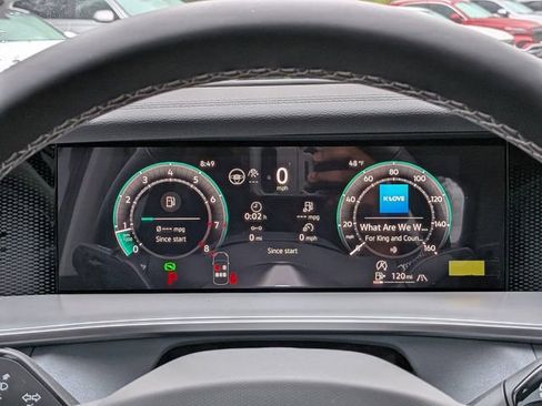 New 2026 Volkswagen Tiguan SE image 28