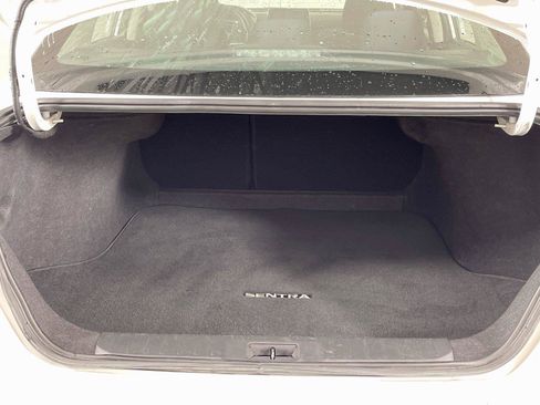 Used 2024 Nissan Sentra SV FWD image 23
