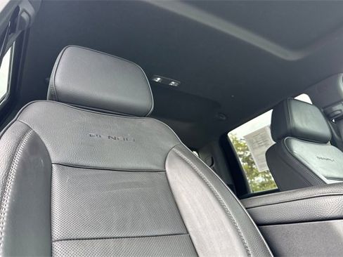 Used 2025 GMC Sierra 3500 Denali image 20