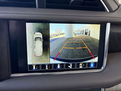 Certified 2023 GMC Yukon Denali image 15