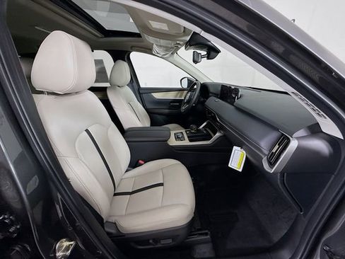 New 2025 MAZDA CX-90 Plug-In Hybrid w/ Preferred image 29