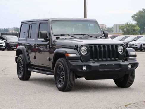 Used 2022 Jeep Wrangler Unlimited Sport AWD/4WD image 4
