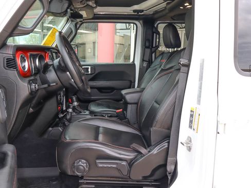 Used 2020 Jeep Gladiator Rubicon image 7