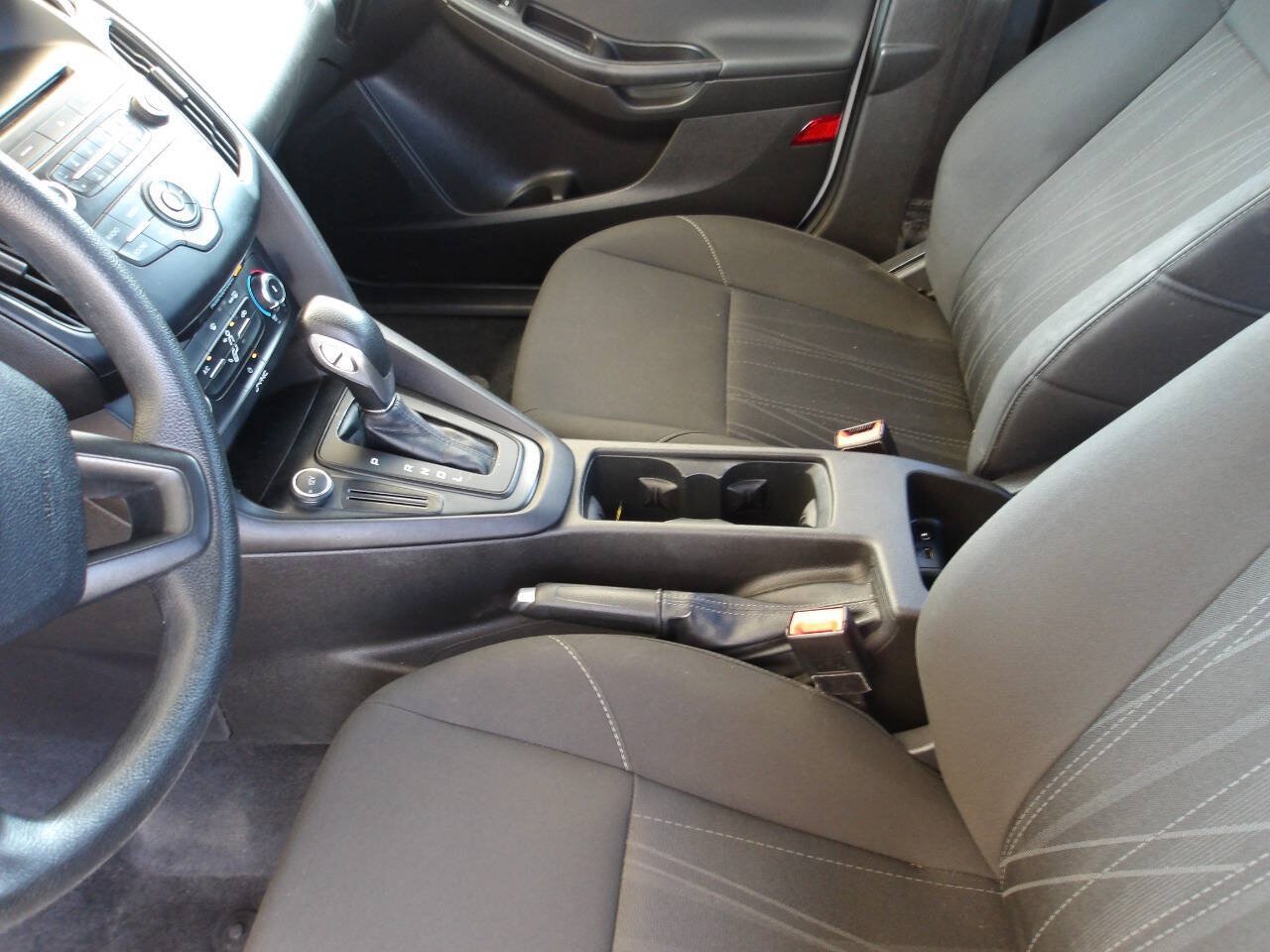 Used 2016 Ford Focus S FWD image 17