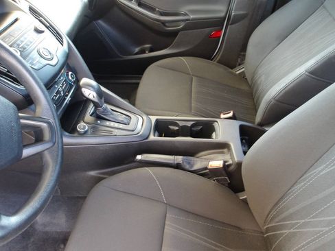 Used 2016 Ford Focus S FWD image 17