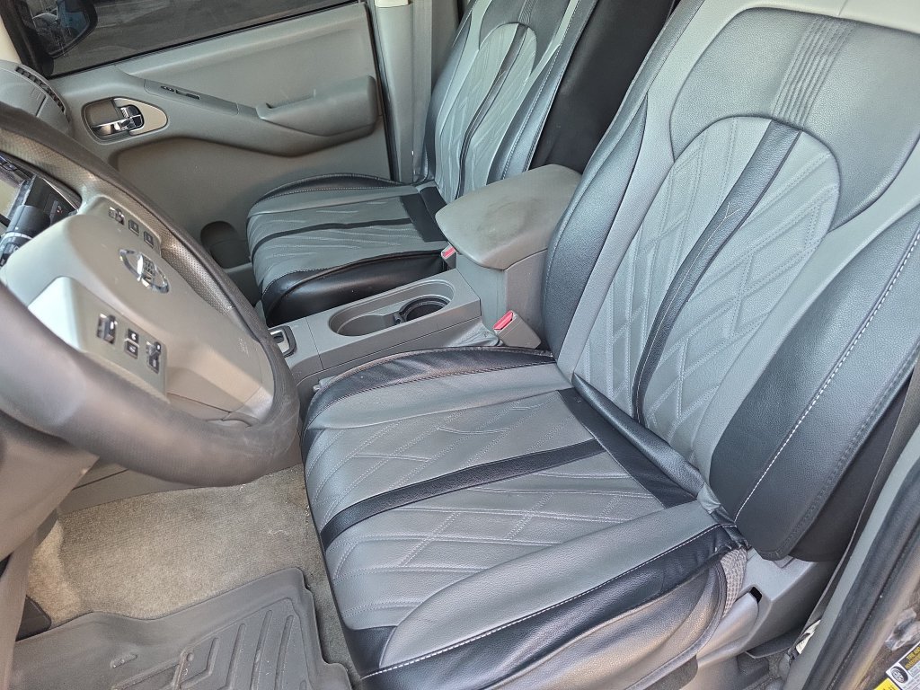 Used 2014 Nissan Frontier SV RWD image 18