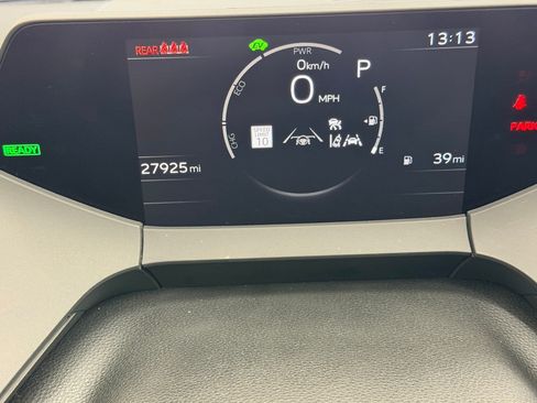 Used 2024 Toyota Prius LE FWD image 22