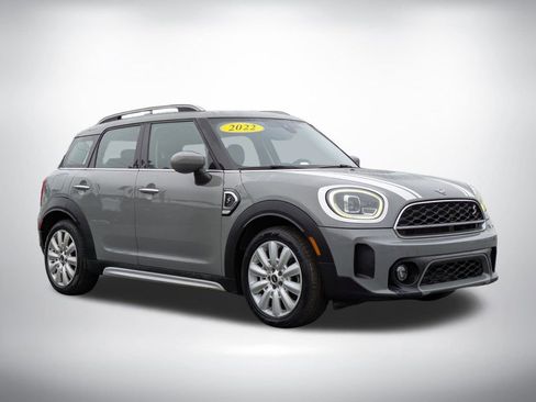 Used 2022 MINI Cooper Countryman S FWD image 2