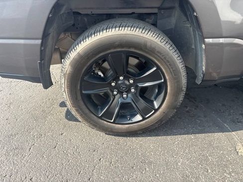 Used 2023 RAM 1500 Big Horn AWD/4WD image 12