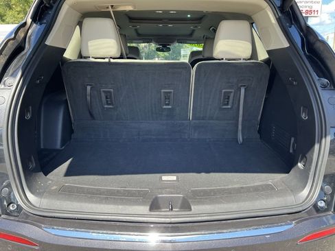 Used 2020 Buick Enclave Essence w/ Sound and Sites Package image 19