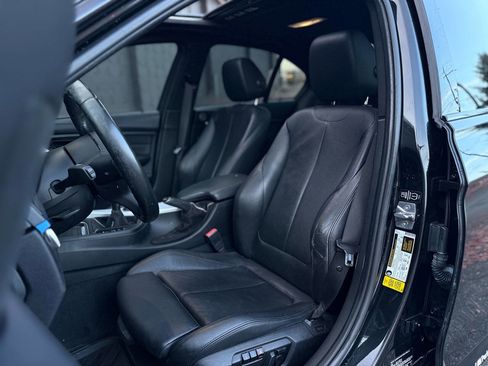 Used 2014 BMW 335i Sedan w/ Technology Package image 51