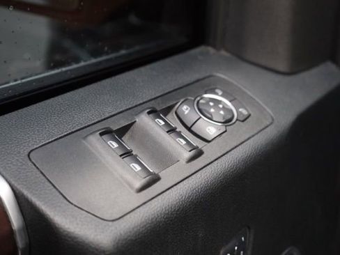 Used 2017 Ford F150 Limited w/ Trailer Tow Package image 22