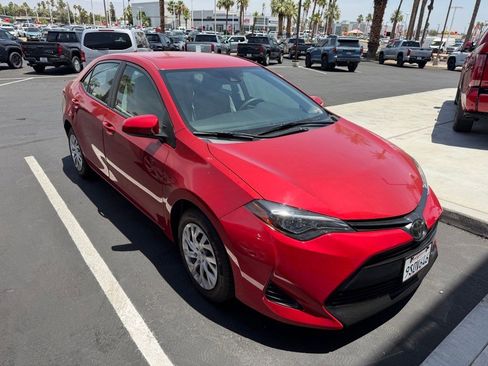 Certified 2019 Toyota Corolla LE w/ Carpet Mat Package (TMS) FWD image 6