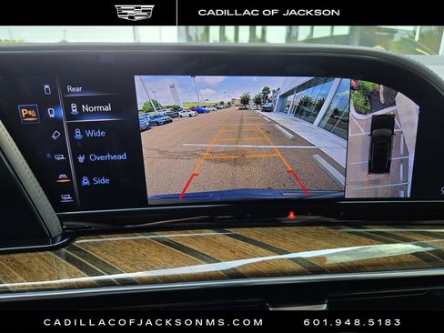 Used 2022 Cadillac Escalade Sport Platinum AWD/4WD image 4