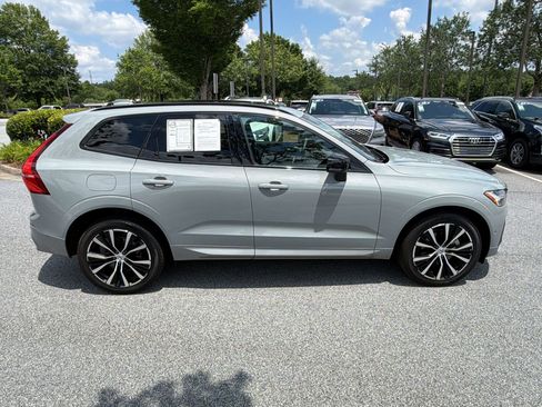 Used 2024 Volvo XC60 B5 Plus w/ Protection Package Premier AWD/4WD image 8