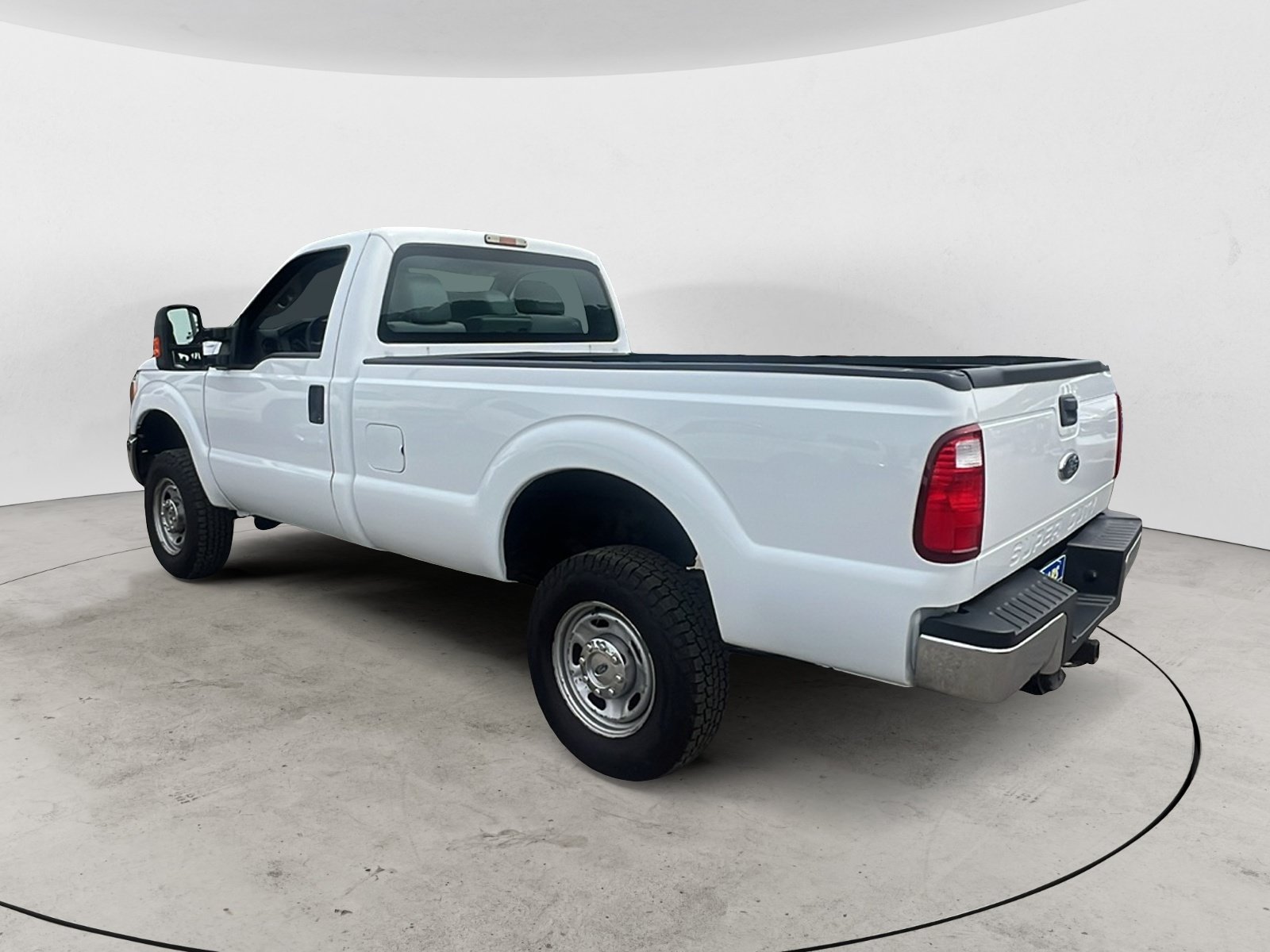 Used 2016 Ford F250 XL w/ Power Equipment Group AWD/4WD image 4