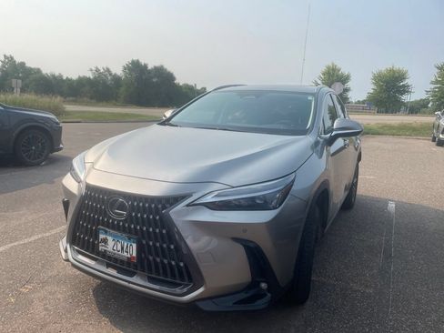 Used 2024 Lexus NX 350 AWD image 4