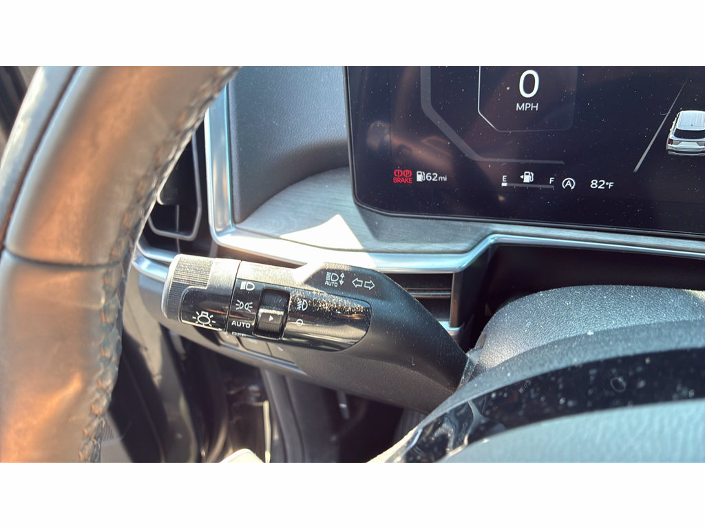 Used 2024 Kia Sorento SX Prestige w/ Sage Leather Package AWD/4WD image 15