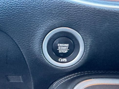 Used 2020 Dodge Challenger SXT image 19