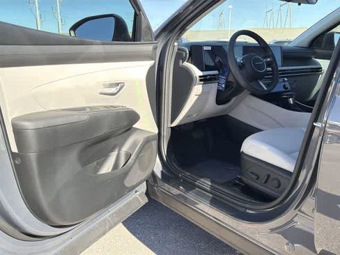 New 2026 Hyundai Tucson SEL FWD image 10