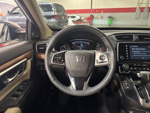 Used 2021 Honda CR-V Touring image 9