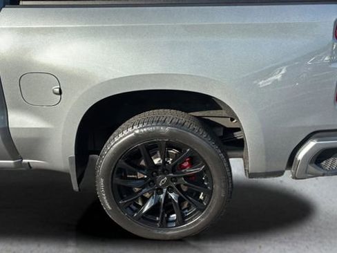 Used 2024 Chevrolet Silverado 1500 High Country w/ High Country Premium Package AWD/4WD image 36