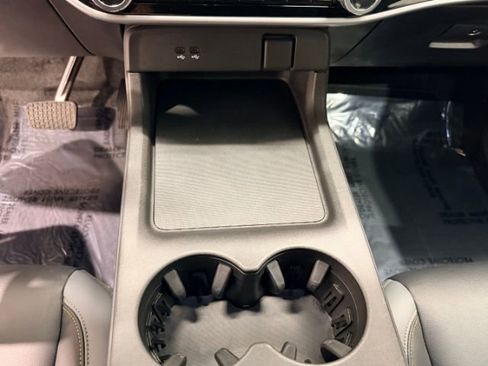 Used 2024 Honda Prologue Touring image 22