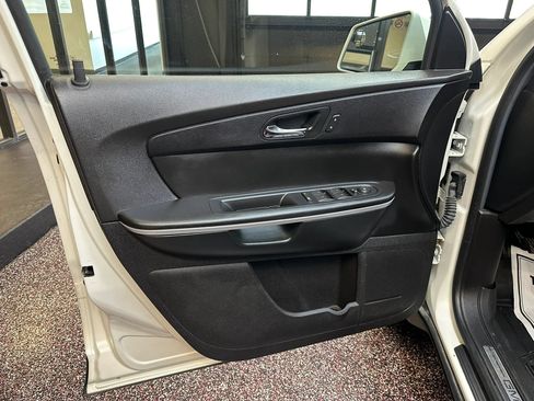 Used 2012 GMC Acadia SLT AWD/4WD image 10
