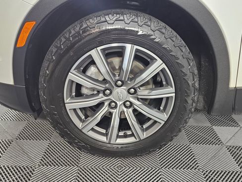 Used 2020 Cadillac XT4 Sport w/ Cold Weather Package image 11