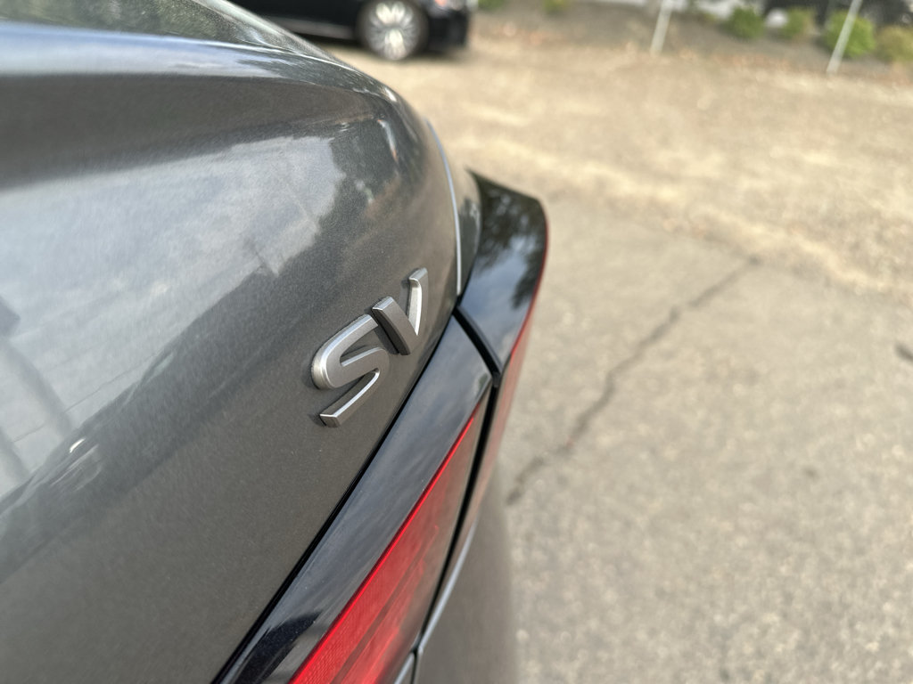 Used 2024 Nissan Altima 2.5 SV FWD image 11