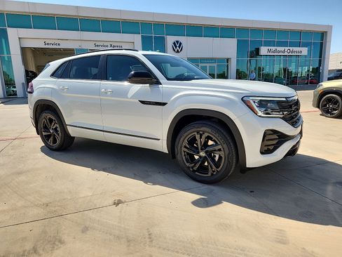 New 2026 Volkswagen Atlas Cross Sport SEL R-Line AWD/4WD image 6