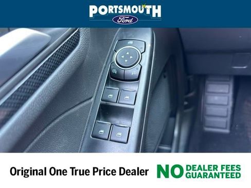 New 2025 Ford Escape ST-Line Elite w/ Premium Technology Package image 28