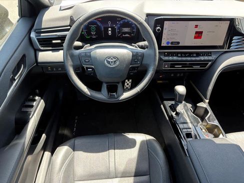 Used 2025 Toyota Camry XSE w/ Premium Package FWD image 4