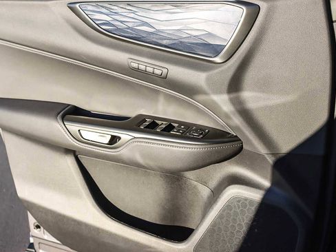 Certified 2025 Lexus NX 350h AWD w/ Premium Package image 20