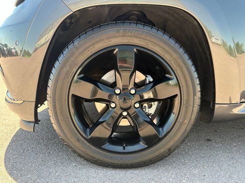 Used 2015 Jeep Grand Cherokee High Altitude AWD/4WD image 40