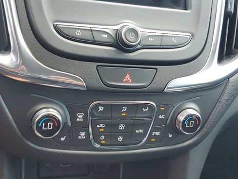 Used 2020 Chevrolet Equinox LT AWD/4WD image 30
