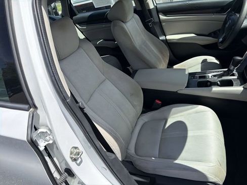 Used 2020 Honda Accord EX image 27