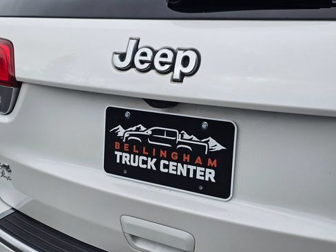 Used 2018 Jeep Grand Cherokee Summit AWD/4WD image 14