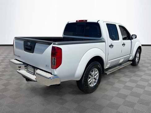 Used 2016 Nissan Frontier SV RWD image 7