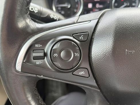 Used 2020 Buick Enclave Essence w/ Sound and Sites Package AWD/4WD image 27