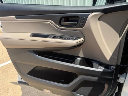 Used 2018 Honda Odyssey EX-L image 21