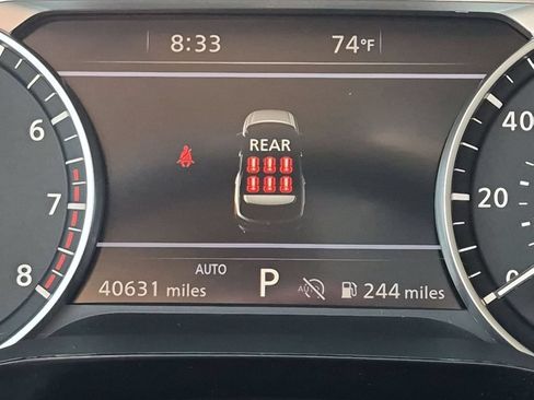 Used 2025 Nissan Pathfinder SL AWD/4WD image 22