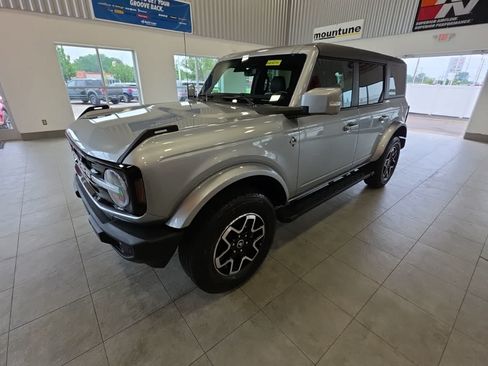 Used 2024 Ford Bronco Outer Banks AWD/4WD image 1