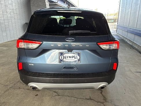 Used 2020 Ford Escape SE FWD image 8
